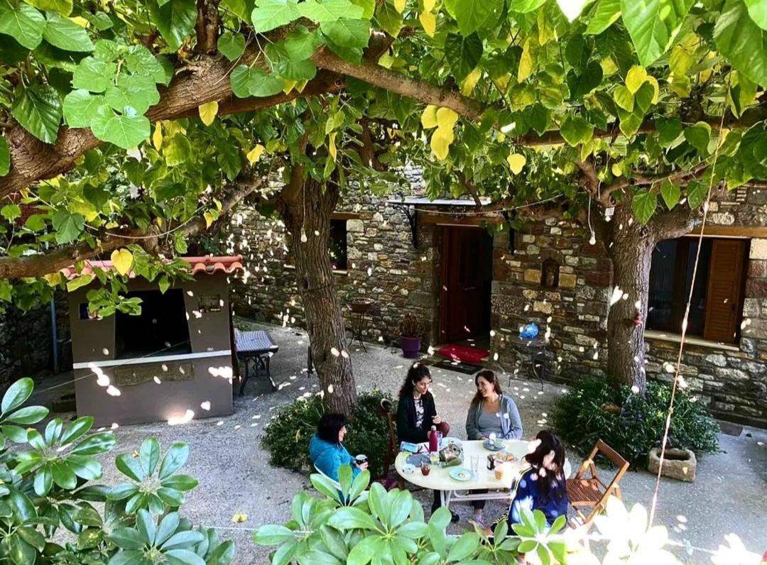 "The Stone" Agios Vlasios (Euboea) Exterior foto